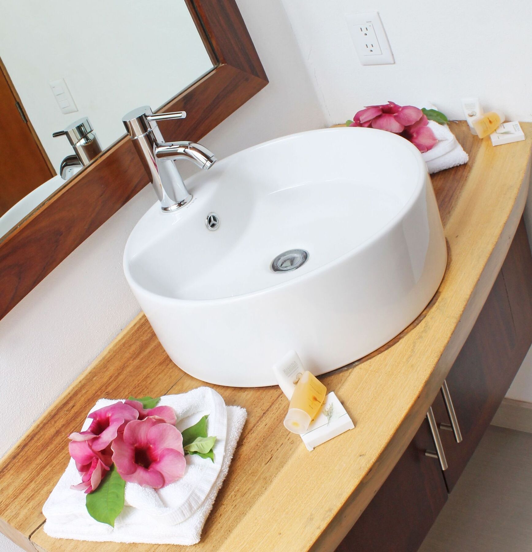 Samanu Hotel